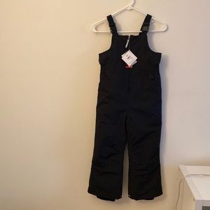 Hanna Andersson snow bib for sale nwt, size 6-7 (120 cm), black.